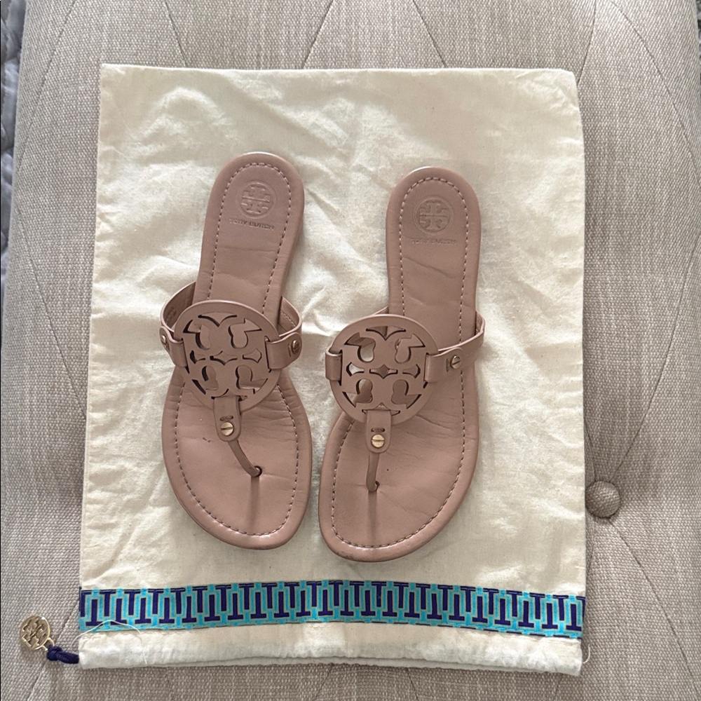 Tory Burch Women's Beige Sandals- size 8